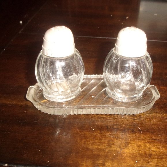 shakers Kitchen Salt Pepper Shakers Set Usa Swirl Individual With